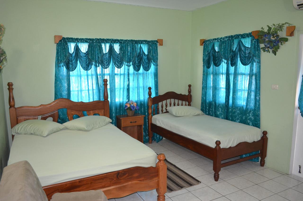 Hotel Buccoo Reef View Exterior foto
